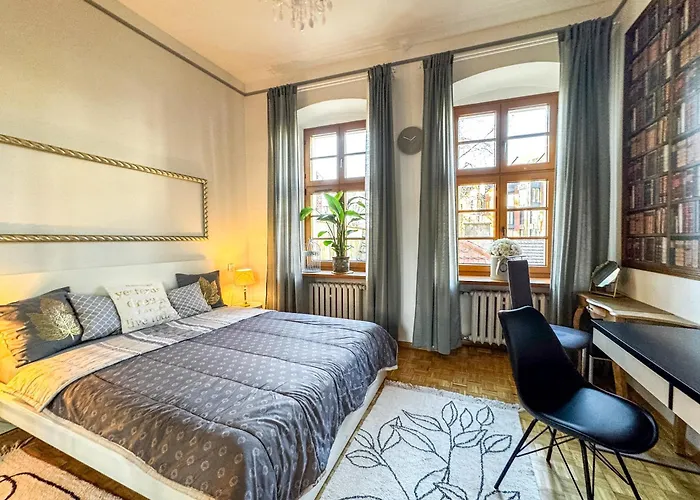 Luxury Decor & Amazing Island Views, Center! 5Mins Rynek