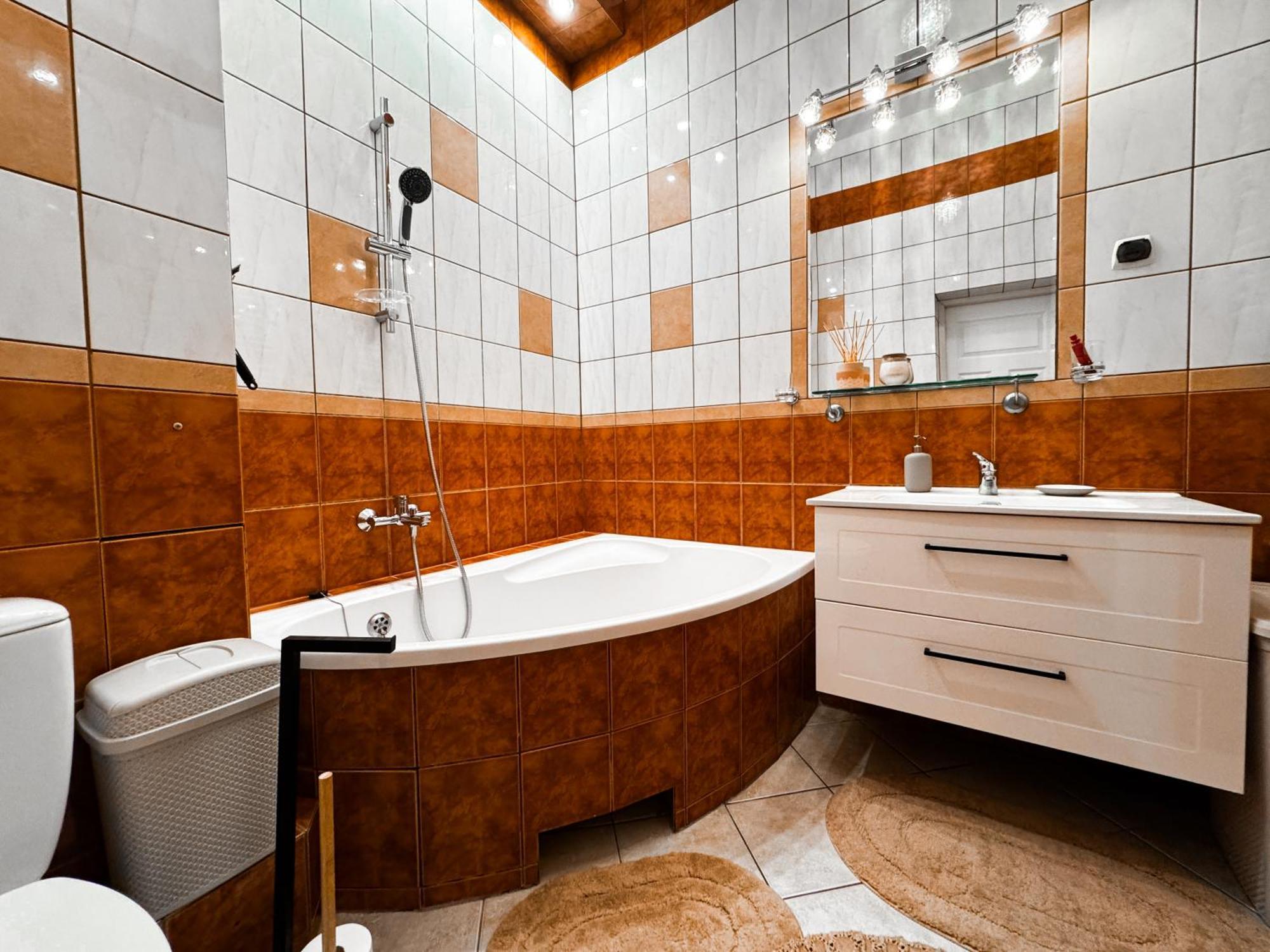 Luxury Decor & Amazing Island Views, Center! 5mins Rynek Apartment
